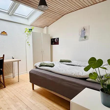 Easy Sleep In - Private Access - 24h Self Check In-out منزل للإقامة