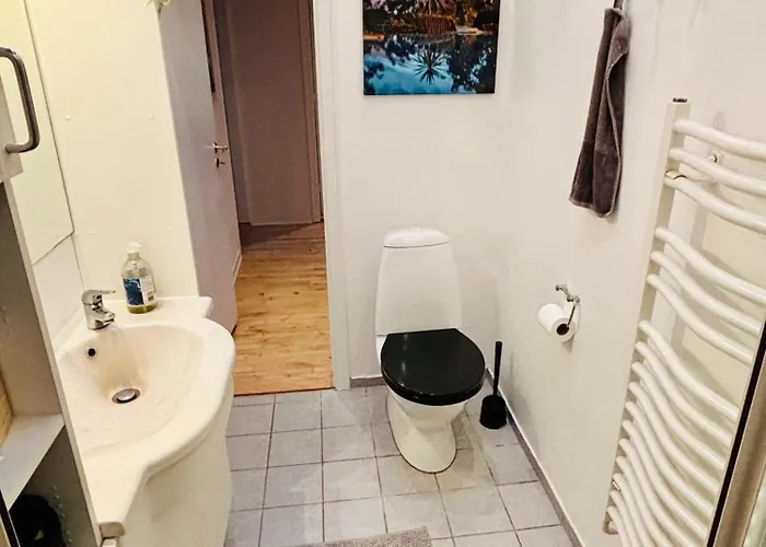 Easy Sleep In - Private Access - 24h Self Check In-out *